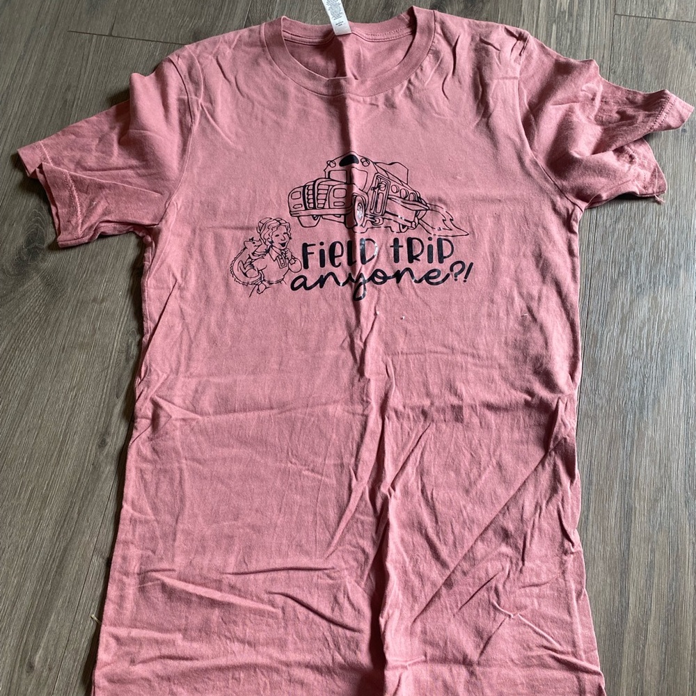 Bella- Canvas Teacher t-shirt magic school bus field trip anyone shirt size smal